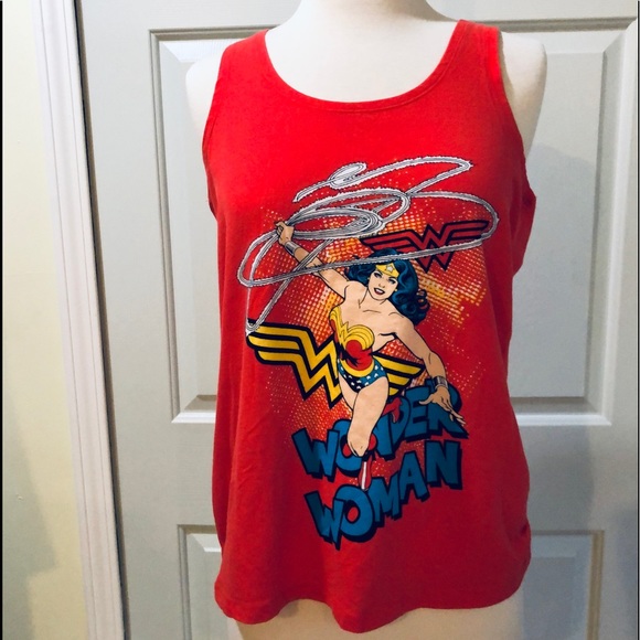 Wonder Woman Active Wear Racerback 95% Cotton DC Comics Original Red Tee Sz XL - Picture 2 of 9
